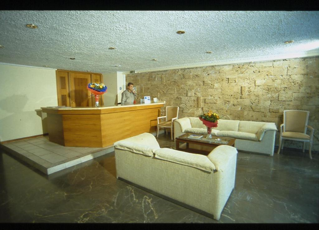 Lion Hotel Apartments Atina Dış mekan fotoğraf